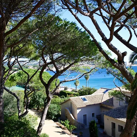 5 Pieces Et Appart. 2 Pieces Clim., Piscine Privee, Pour 10-12 Pers., Vue Sainte-Maxime