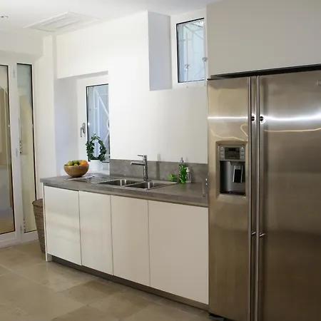 Villa 5 Pieces Et Appart. 2 Pieces Clim., Piscine Privee, Pour 10-12 Pers., Vue - Fr-1-780-3