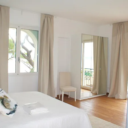 5 Pieces Et Appart. 2 Pieces Clim., Piscine Privee, Pour 10-12 Pers., Vue Sainte-Maxime