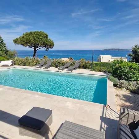 5 Pieces Et Appart. 2 Pieces Clim., Piscine Privee, Pour 10-12 Pers., Vue *