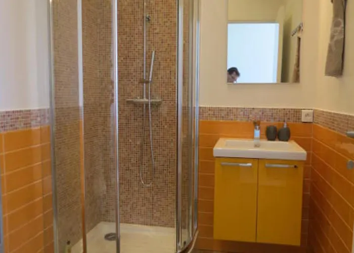 Villa 5 Pièces Et Appart. 2 Pièces Clim., Piscine Privée, Pour 10-12 Pers., Vue - Fr-1-780-3 *