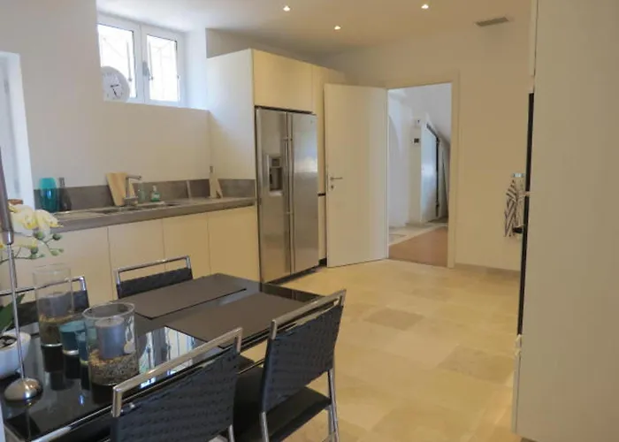 5 Pièces Et Appart. 2 Pièces Clim., Piscine Privée, Pour 10-12 Pers., Vue - Fr-1-780-3